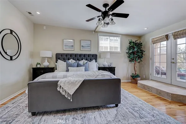 $2,099,000 | 104 St Joseph Avenue, Long Beach, CA 90803