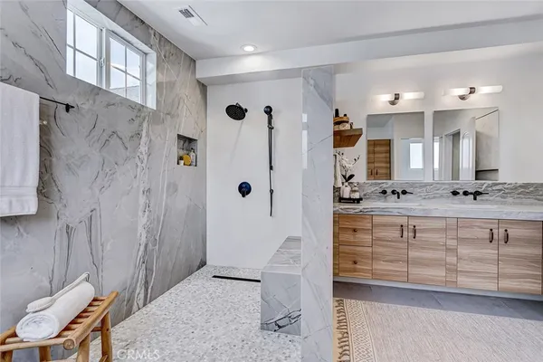 $2,099,000 | 104 St Joseph Avenue, Long Beach, CA 90803