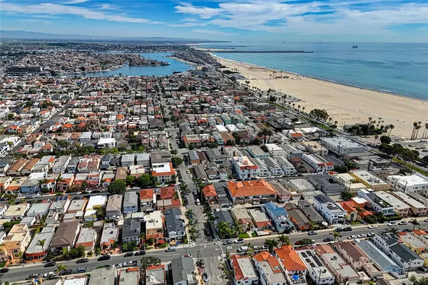 $2,099,000 | 104 St Joseph Avenue, Long Beach, CA 90803