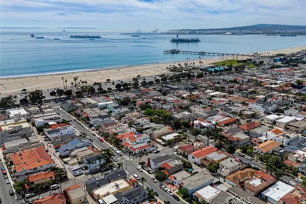 $2,099,000 | 104 St Joseph Avenue, Long Beach, CA 90803