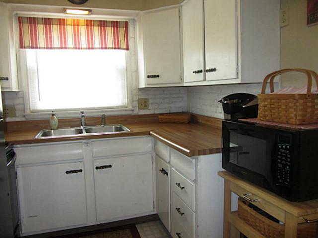 235 Darbyhurst Road Columbus, OH 43228 - Photo 8 of 13 Gallery Image 8