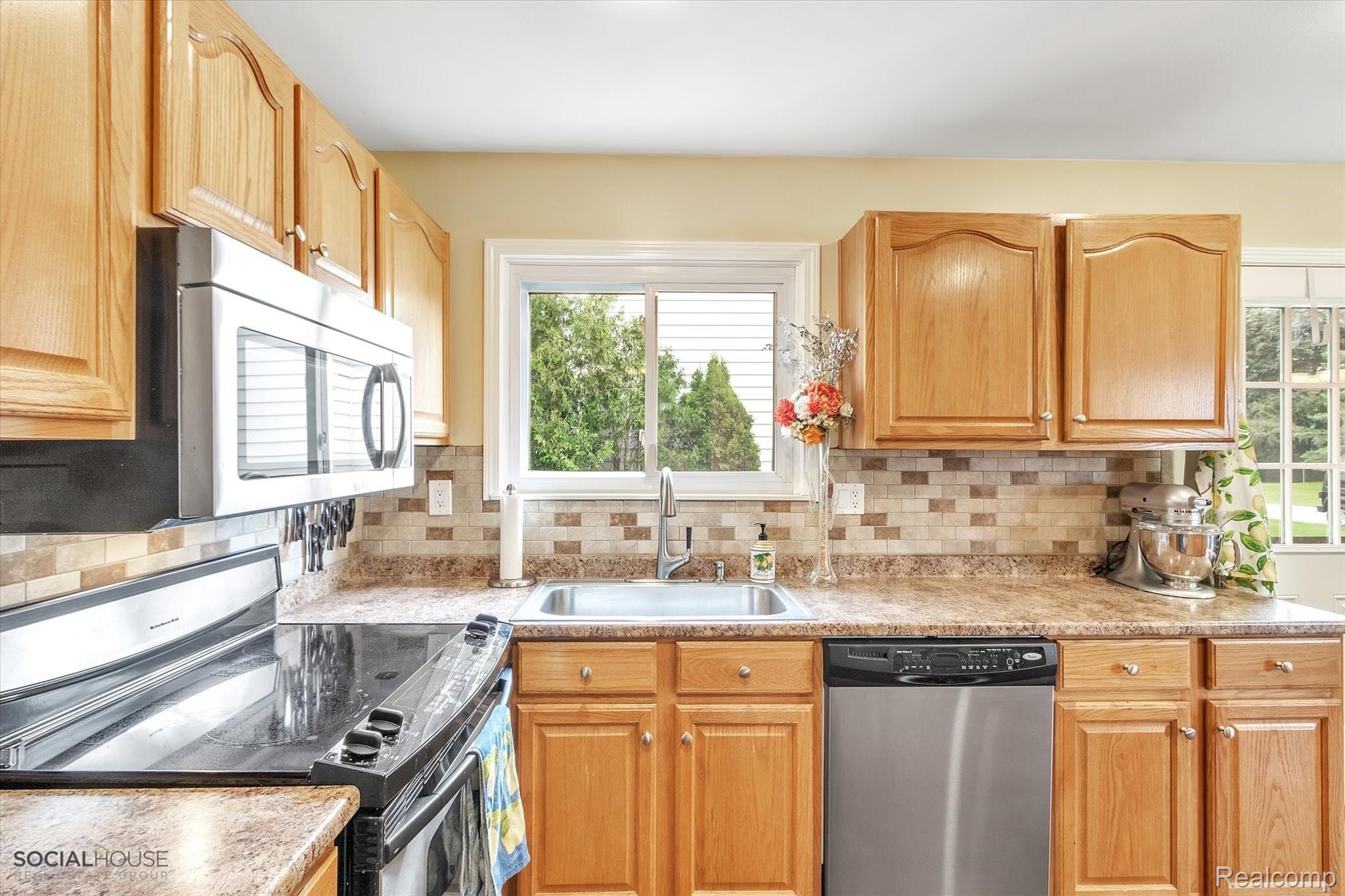 41272 Village Lake Road Novi, MI 48375 - Photo 11 of 56 11-41272-Village-Lake-Rd-Windowstill-Real-Estate-Photography-11.jpg