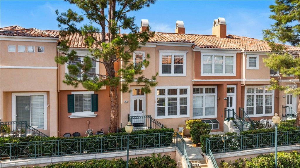 6 Arese Aisle Irvine, CA 92606 - Photo 32 of 38 front view of a house