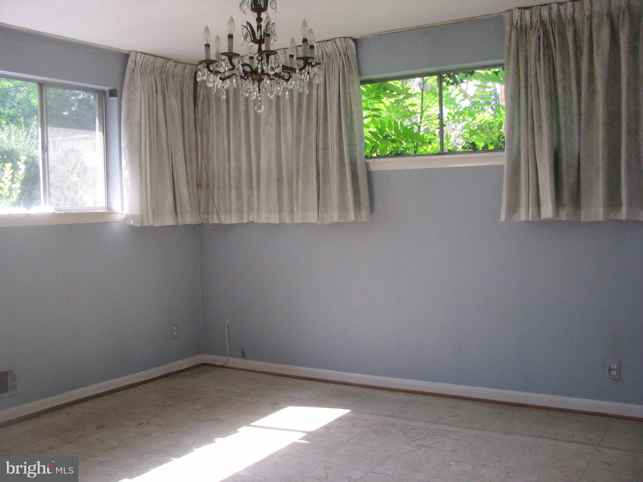 11407 Rockbridge Road Silver Spring, MD 20902 - Photo 7 of 17 Dining Room
