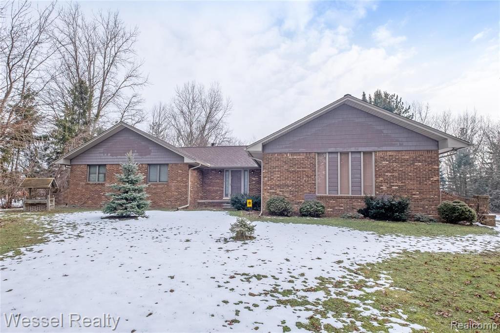 52470 Hayes Road Macomb, MI 48042 - Photo 8 of 25