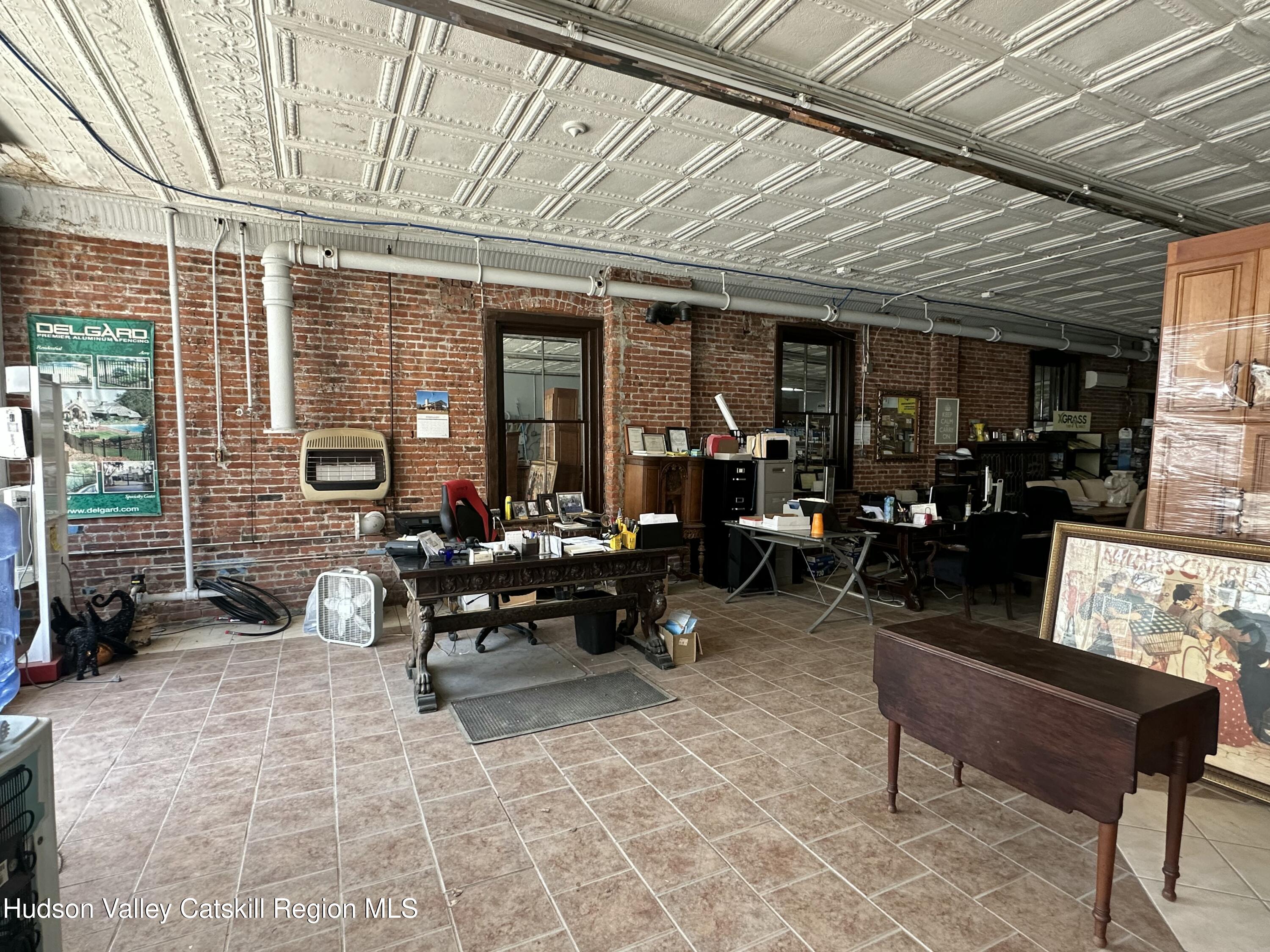 447 Main Street, Unit 477 Catskill, NY 12414 - Photo 13 of 34 a living room with furniture
