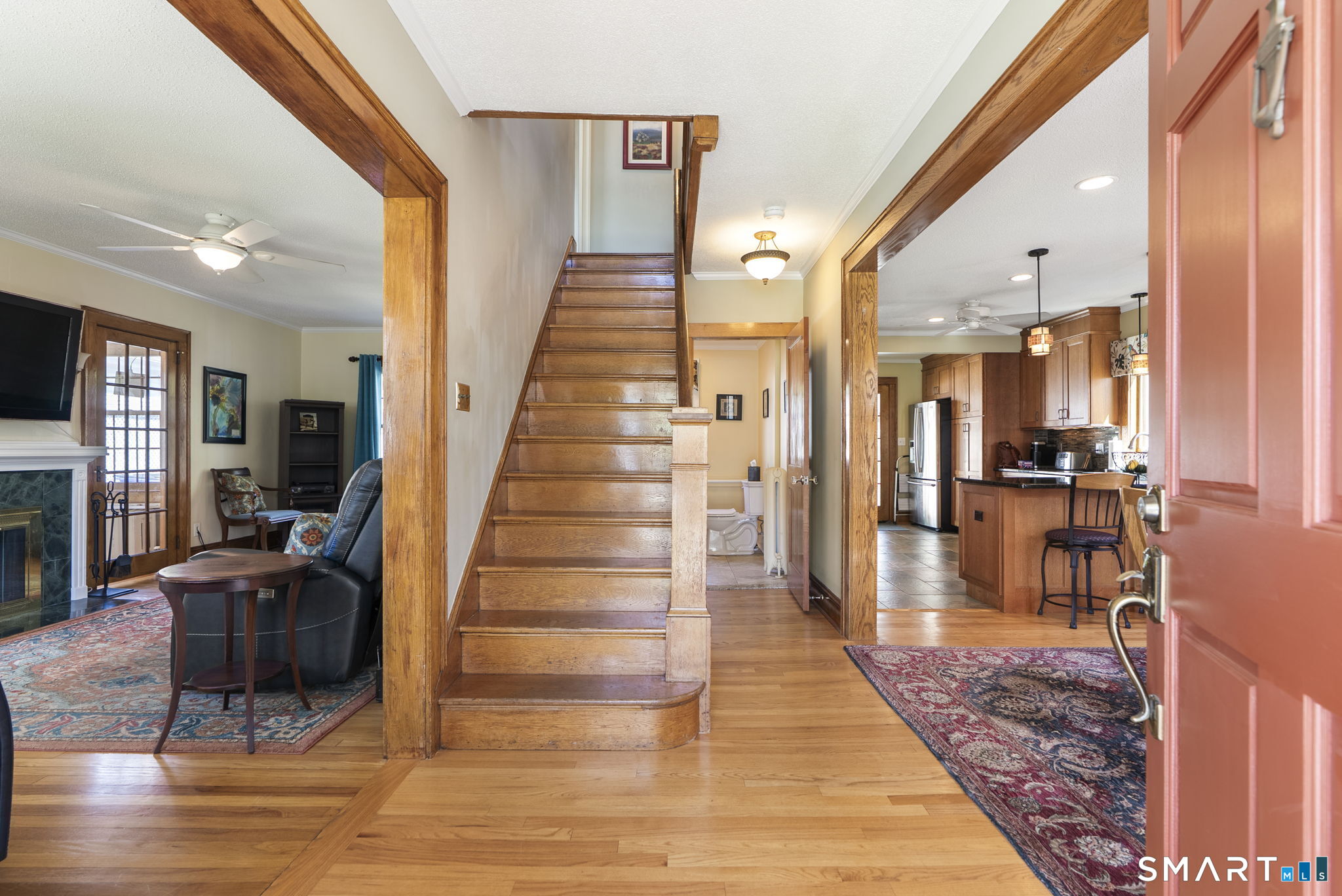 24 Hillcrest Avenue Wethersfield, CT 06109 - Photo 4 of 40