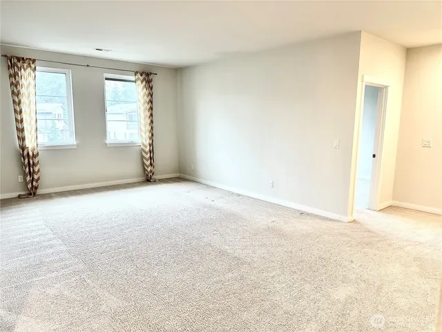 $5,500 | 737 197th Avenue Southeast, Sammamish, WA 98074