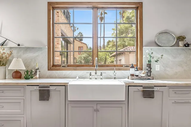 a view of a house with a big yard