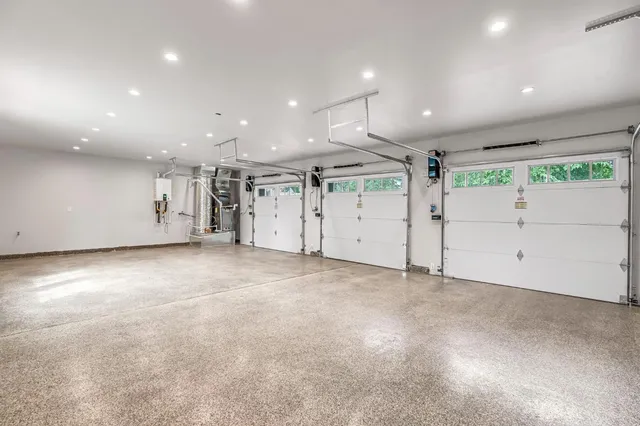 $3,200,000 | 4689 North Van Ness Boulevard, Fresno, CA 93704