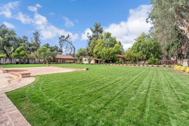 $3,200,000 | 4689 North Van Ness Boulevard, Fresno, CA 93704