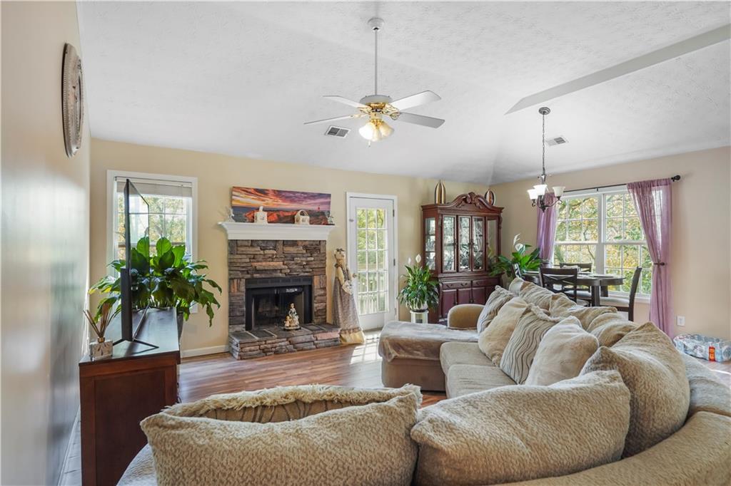 547 Hickeria Way Winder, GA 30680 - Photo 8 of 29