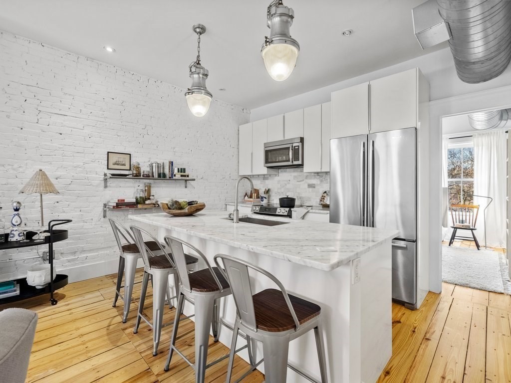 67 Rutland Street, Unit 3 Boston, MA 02118 - Photo 2 of 21