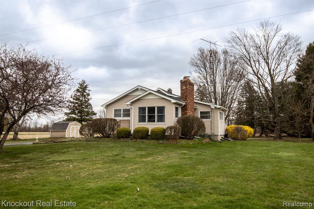 13312 Marshall Road Montrose, MI 48457 - Photo 2 of 37
