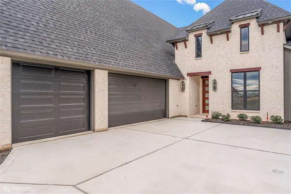 $595,400 | 610 Danube Circle, Bossier City, LA 71111