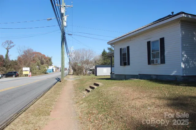 $99,000 | 112 Eastside Drive, Forest City, NC 28043