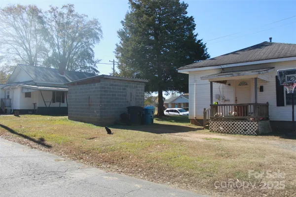 $94,000 | 112 Eastside Drive, Forest City, NC 28043