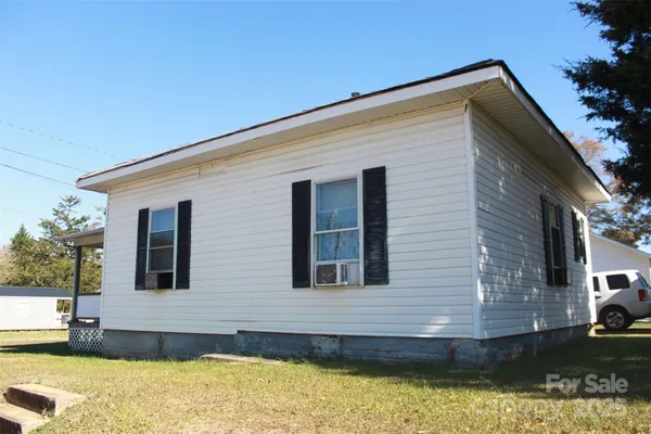 $94,000 | 112 Eastside Drive, Forest City, NC 28043