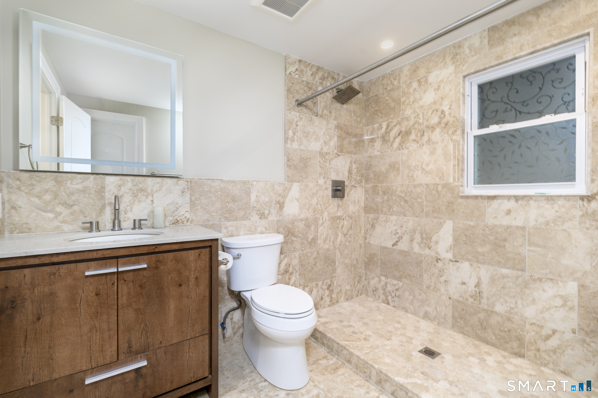 414 Riversville Road Greenwich, CT 06831 - Photo 17 of 22 Gallery Image 17