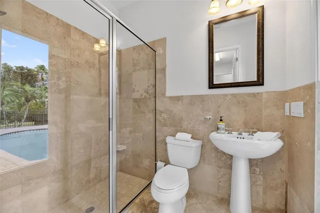 $1,249,000 | 5910 La Rosa Lane, Apollo Beach, FL 33572