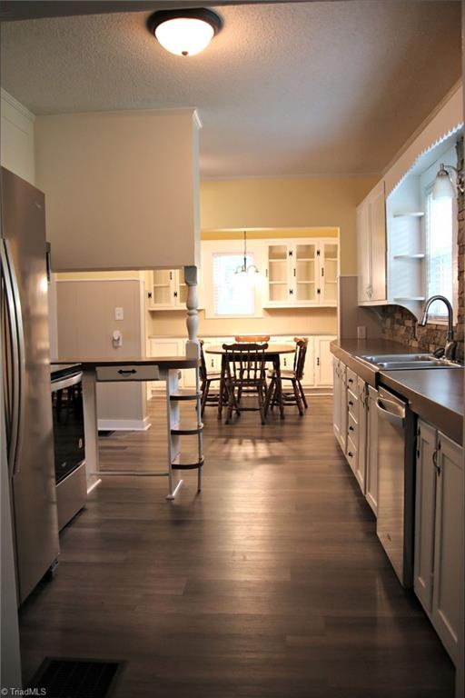 661 West Dalton Road King, NC 27021 - Photo 8 of 34