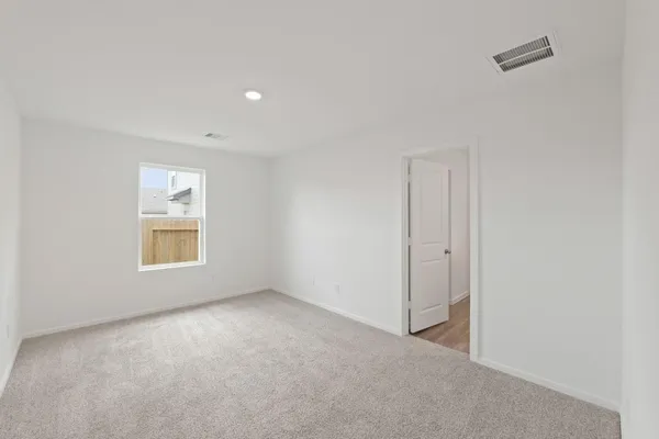 $2,250 | 925 Sutherland Falls Street, Conroe, TX 77303