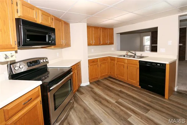 $234,500 | 1033 Wilton Royal Drive, Unit 209, Creve Coeur, MO 63146