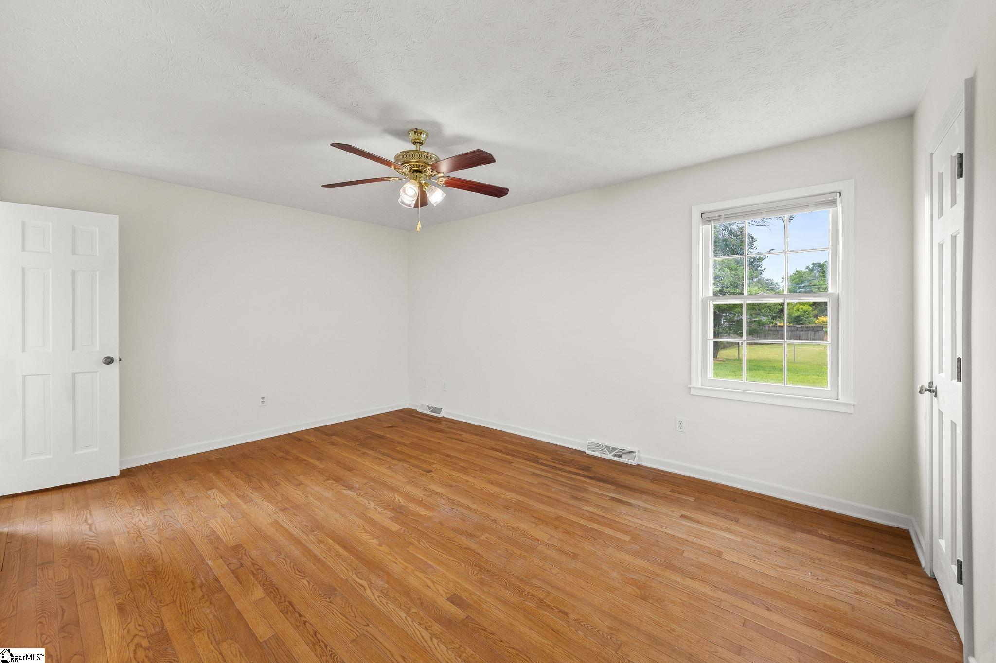 608 Lenhardt Road Greenville, SC 29611 - Photo 14 of 23 Gallery Image 14