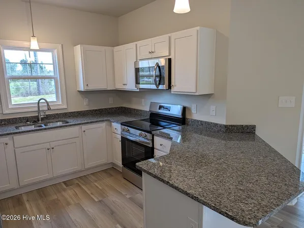 $1,695 | 116 Crab Claw Spit Lane, Jacksonville, NC 28546