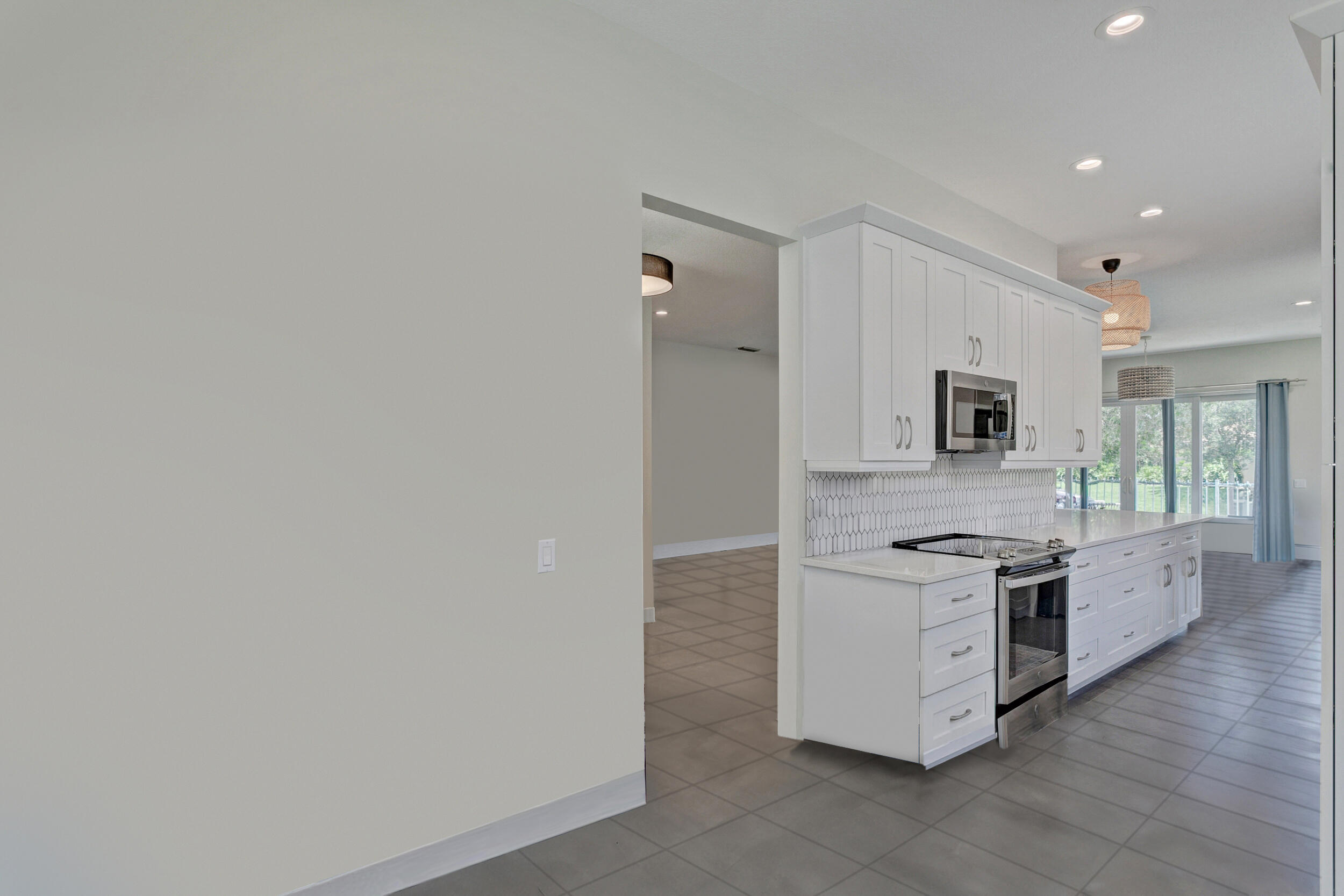 247 Hampton Place Jupiter, FL 33458 - Photo 14 of 32 breakfast nook