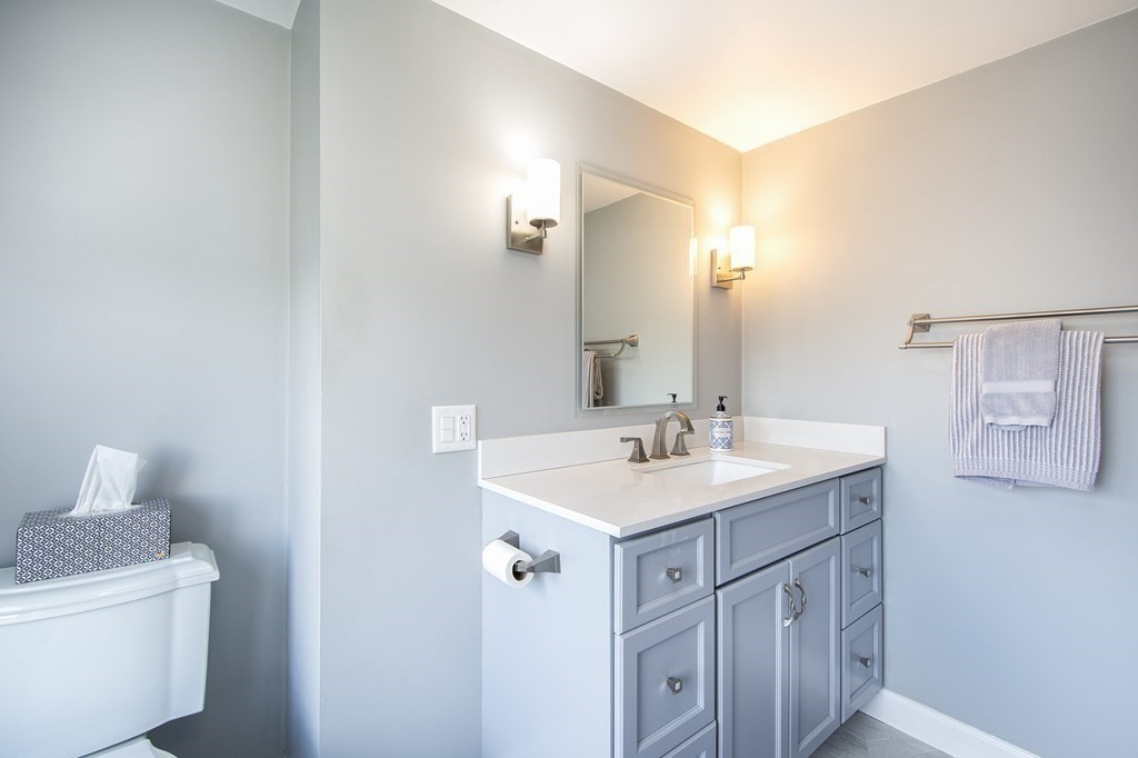 708 Jerusalem Road Cohasset, MA 02025 - Photo 27 of 34 Gallery Image 27