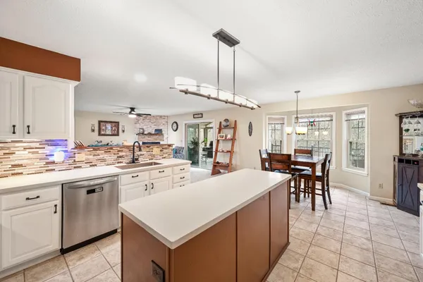 $585,000 | 1273 St Andrews Lane, Lawrenceburg, IN 47025