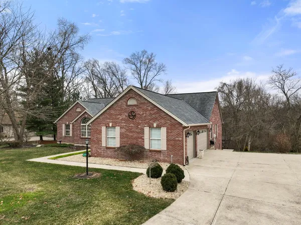 $585,000 | 1273 St Andrews Lane, Lawrenceburg, IN 47025