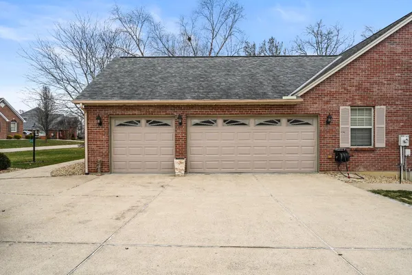 $585,000 | 1273 St Andrews Lane, Lawrenceburg, IN 47025