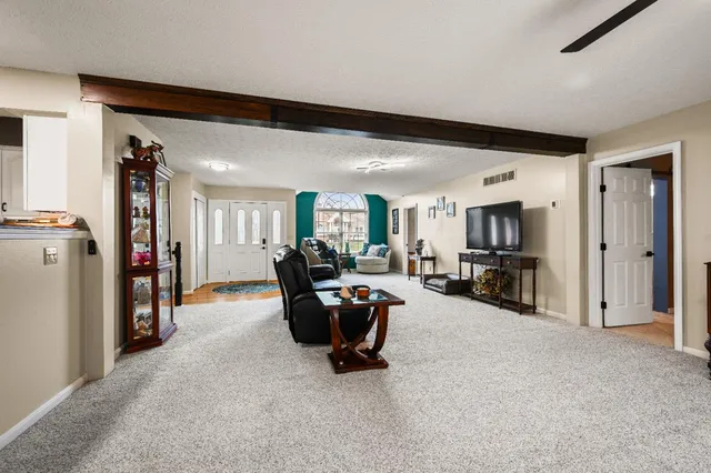 $625,000 | 1273 St Andrews Lane, Lawrenceburg, IN 47025