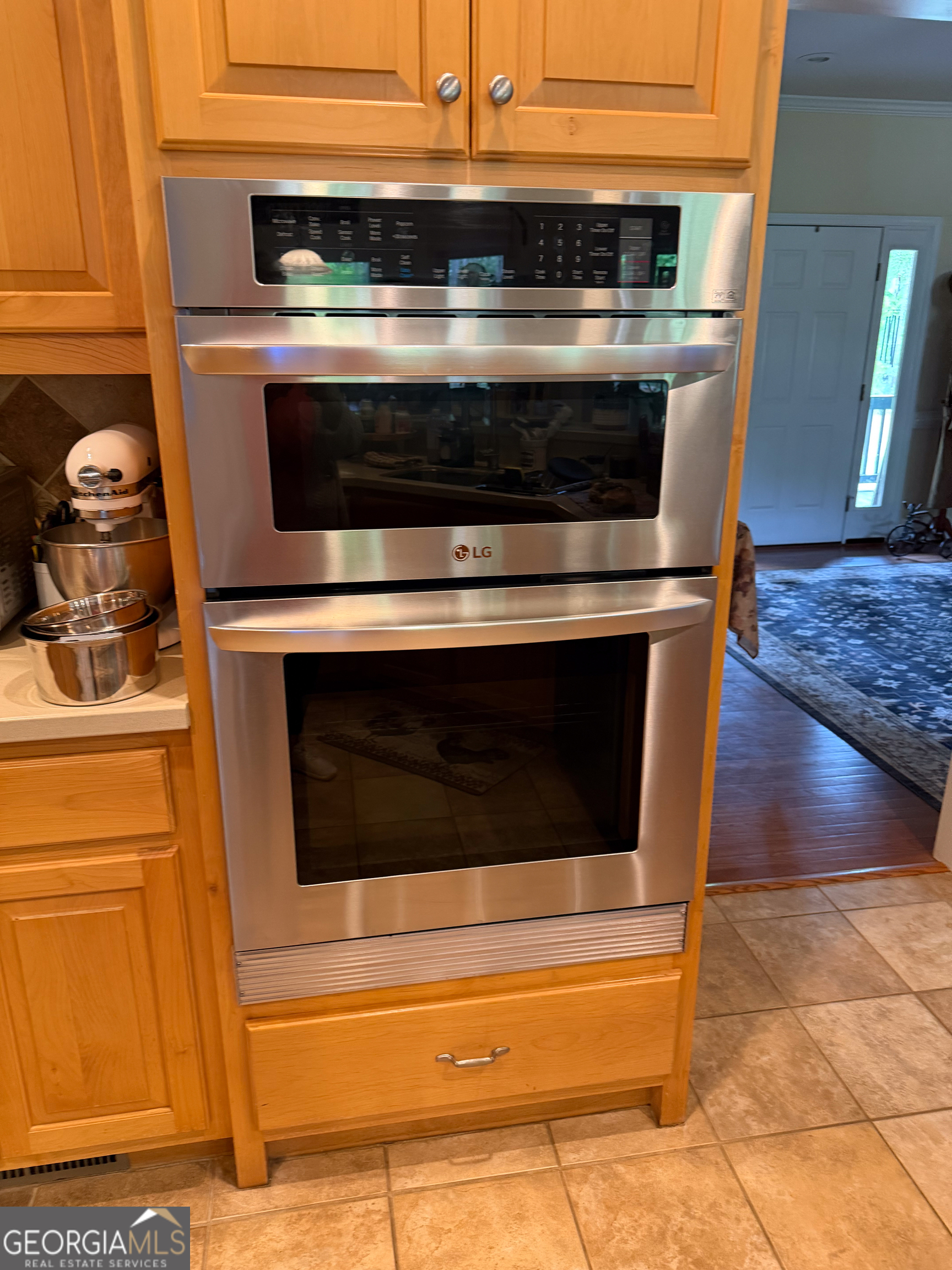 3385 Highway 83 Monticello, GA 31064 - Photo 8 of 47 a stove top oven sitting inside of a kitchen