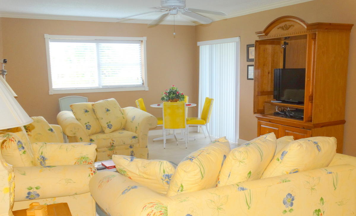 22765 Southwest 66th Avenue, Unit 103 Boca Raton, FL 33428 - Photo 7 of 20 DSC05151