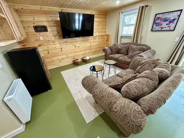 $399,000 | 1001 Highway 65, Brookfield, VT 05036