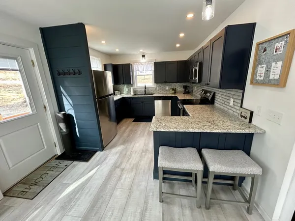 $399,000 | 1001 Highway 65, Brookfield, VT 05036