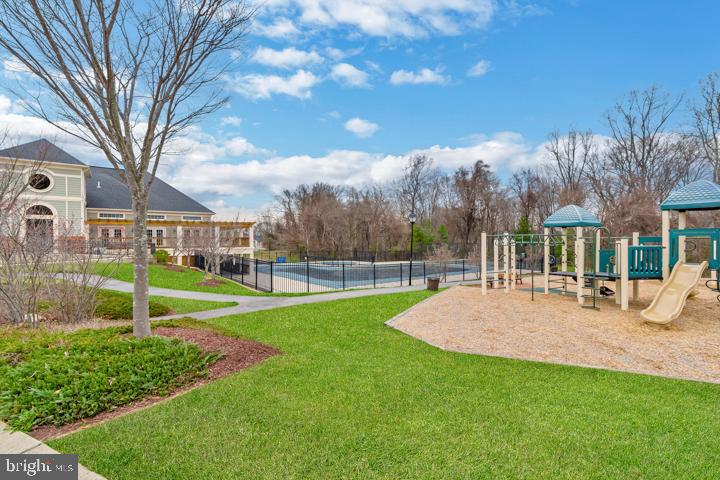 14211 Lusby Ridge Road Accokeek, MD 20607 - Photo 3 of 32 Gallery Image 3