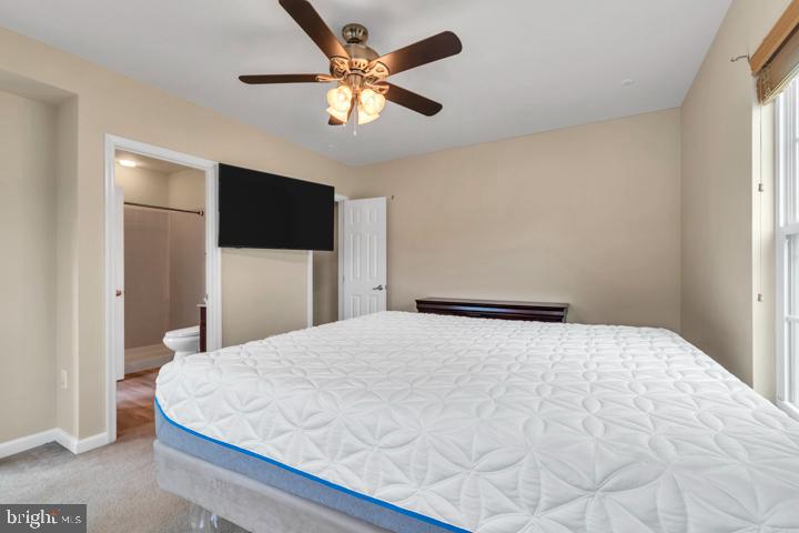 14211 Lusby Ridge Road Accokeek, MD 20607 - Photo 8 of 32 First floor bedroom