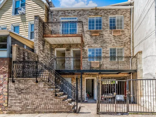 $1,125,000 | 1987 Cruger Avenue | Van Nest