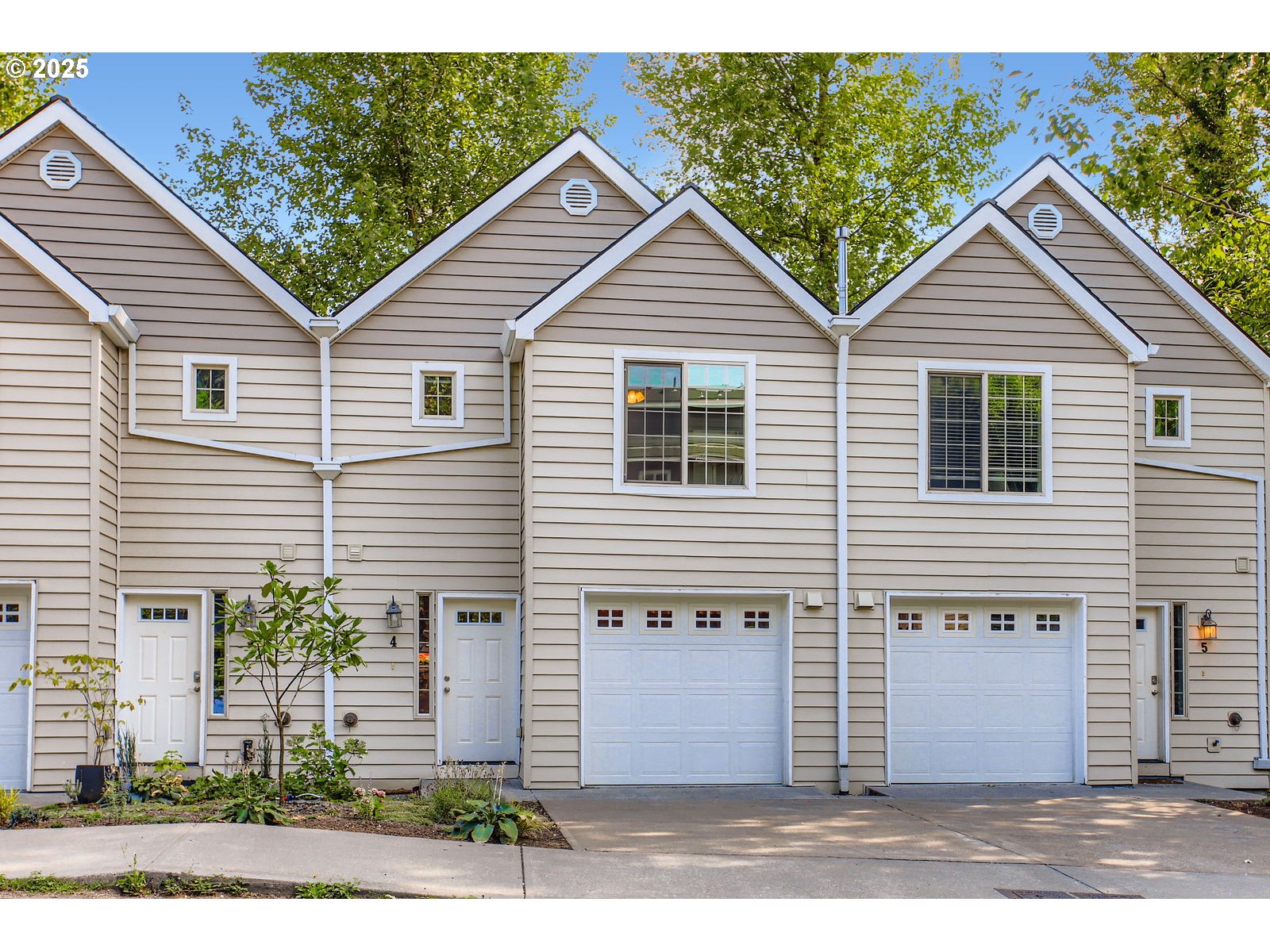 4420 South Slavin Road, Unit 4 Portland, OR 97239 - Photo 1 of 25 Gallery Image 1