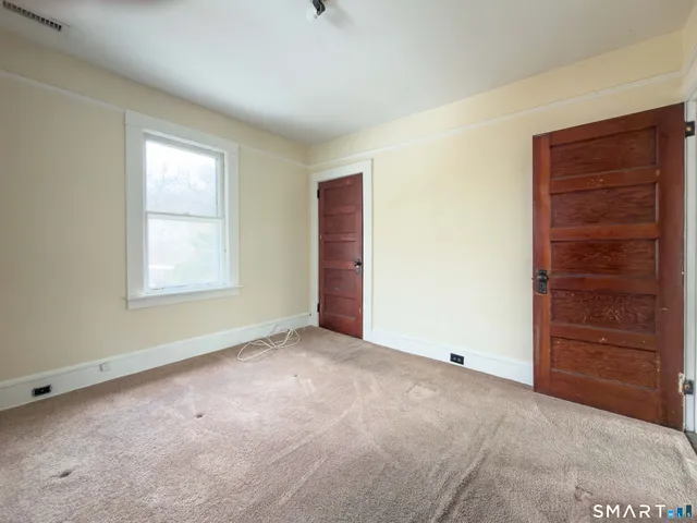 $1,685 | 72 Roosevelt Avenue, Norwich, CT 06360