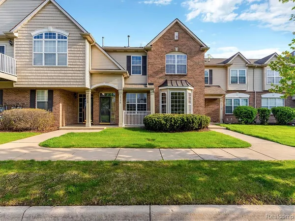 $192,500 | 23370 Sunset Road, Unit #23, Taylor, MI 48180
