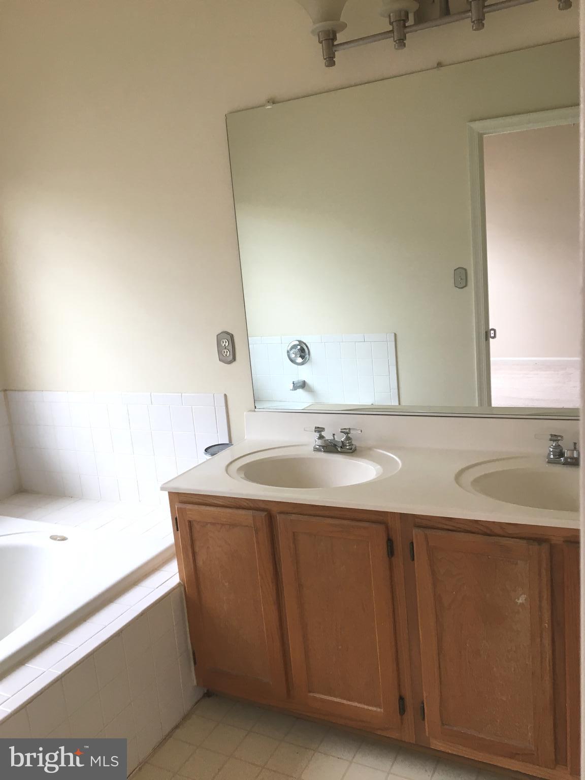 7704 Periwinkle Way Severn, MD 21144 - Photo 12 of 21