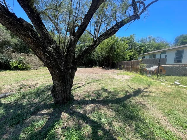 $115,000 | 11512 Main Street, Jonestown, TX 78645