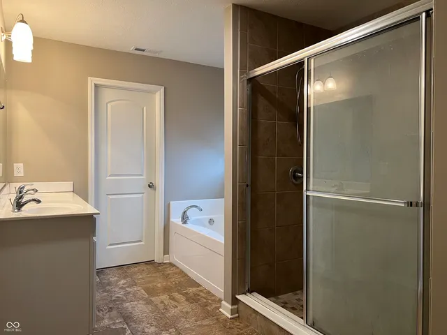 $2,450 | 1694 Wedgewood Place, Avon, IN 46123