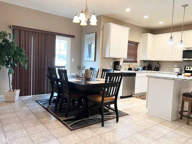 $2,450 | 1694 Wedgewood Place, Avon, IN 46123