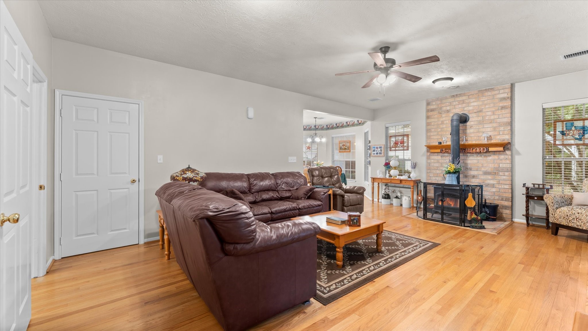 10192 Iron Ore Road Conroe, TX 77303 - Photo 11 of 50 Gallery Image 11